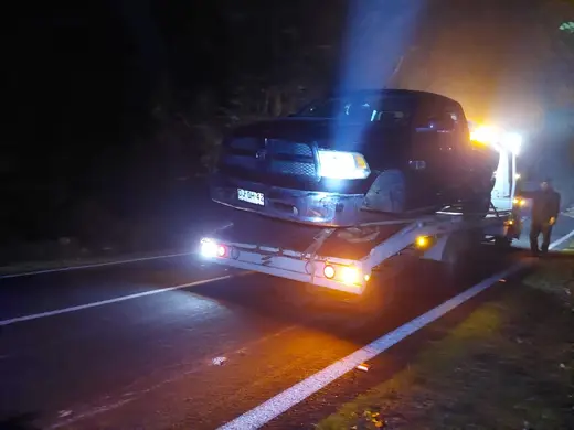 Servicio de grúa nocturno en carretera